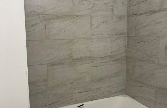 120 Sherman Street unit: 4