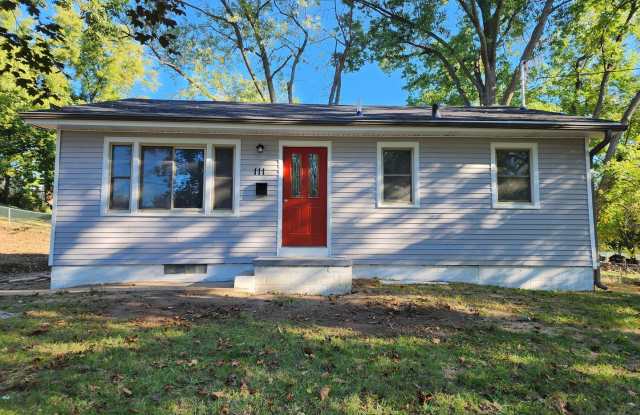 Spacious 2 Bedroom Ranch Home