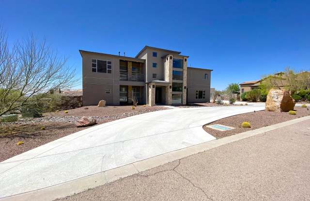 5bed/4.5bath Mansion Gated in West El Paso w/Heated Pool/Spa