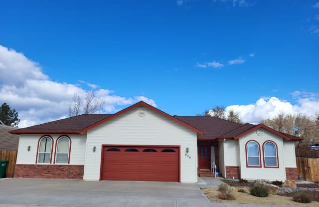 848 KERINNE CIR - 848 Kerinne Circle, Carson City, NV 89701