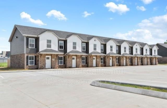 971-105 Professional Park - 971 Professional Park Dr, Montgomery County, TN 37043
