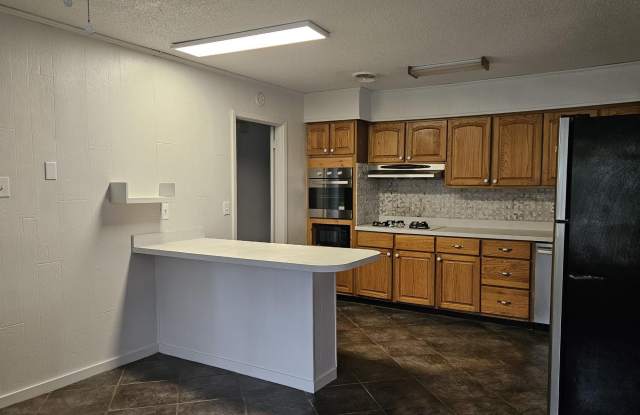 12416 Cambridge Boulevard