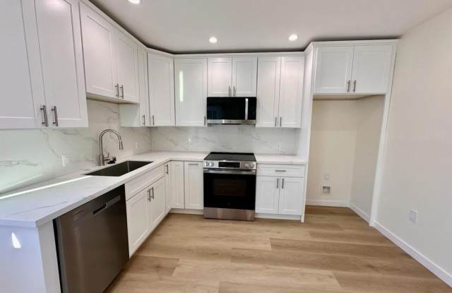 17451 Keswick Street