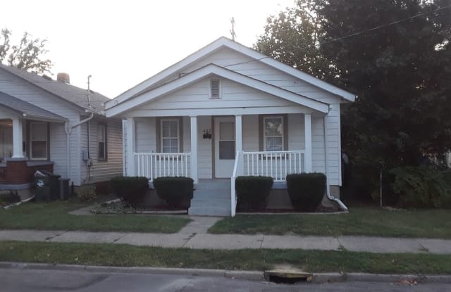 402 S McKinley Ave - 402 Mckinley Avenue, Hamilton, OH 45013