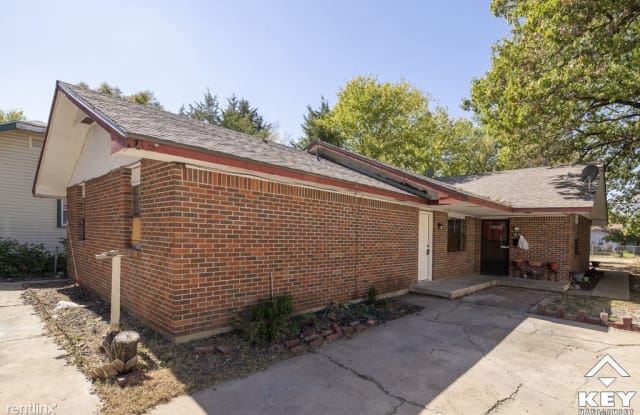 1823 S Washington Ave - 1823 South Washington Street, Wichita, KS 67211