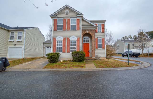 Charming 3 Bed, 2 Bath Home with fenced back yard!-**PRIMARY ON THE MAIN** COMING SOON!!!