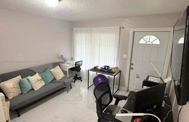 3330 Northwest 17th Court