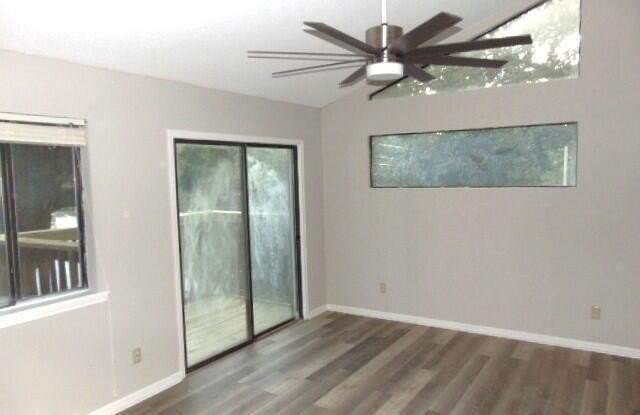 398 Country Club Boulevard unit: B3