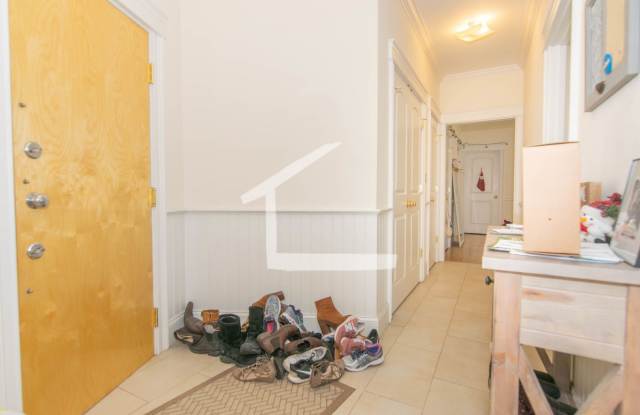 Beautifully updated 3 bed unit next to the Green Line in Allston.