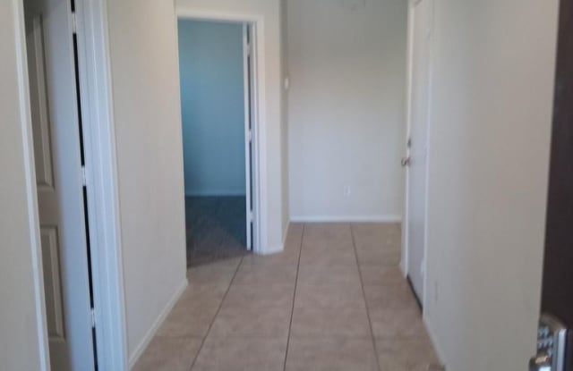 31009 West Columbus Avenue