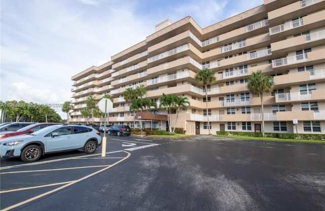250 Jacaranda Dr
