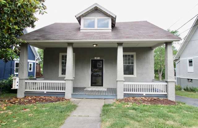 3 bedroom, 1 bathroom House Downtown Harrisonburg Available for Rent! photos photos