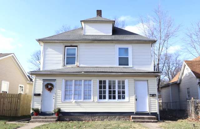3238 Graceland Ave