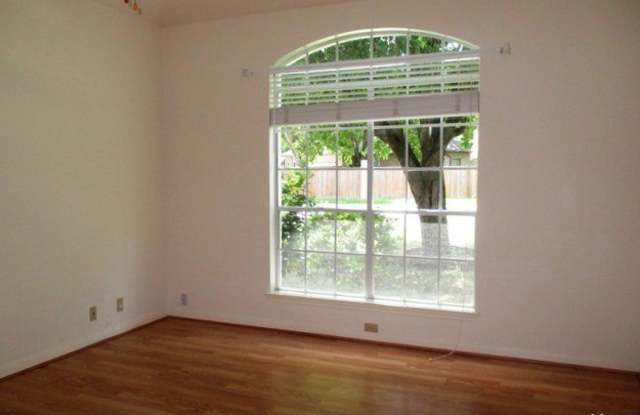 9418 TRANQUIL PARK DR