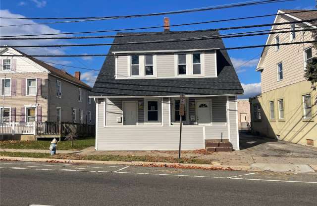 105 Front Street
