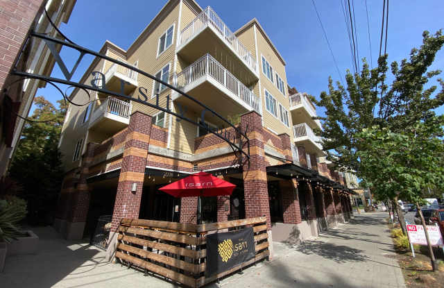 Varsity I Apartments