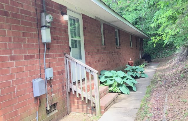 307 Summit St Apt 1 - 307 Summit Avenue, Madison, NC 27025