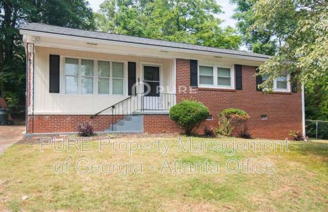 439 Chester St SE