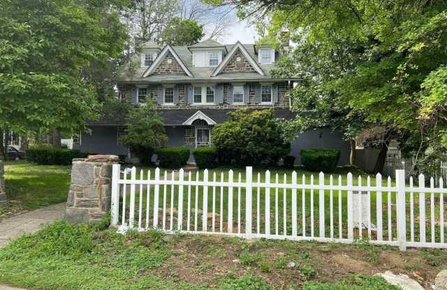 5209 OVERBROOK Avenue