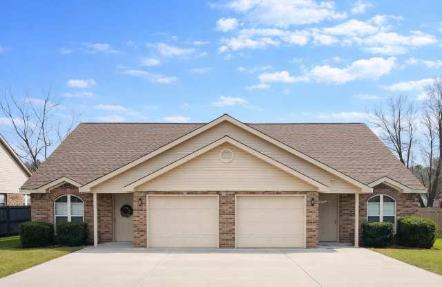 386 Creek Street - A