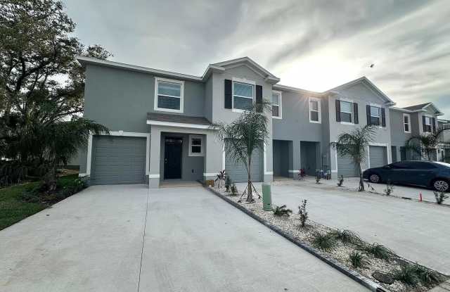 299 MANGROVE SHADE CIRCLE