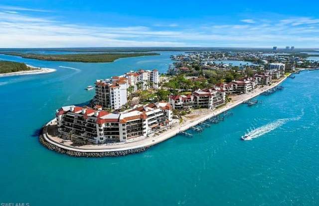 310 La Peninsula Boulevard - 310