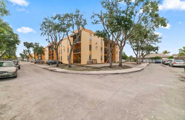525 W 69th St