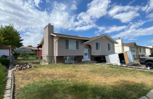 521 W 400 N - 521 West 400 North, Tooele, UT 84074