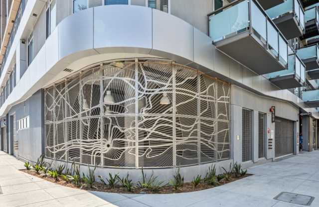 Link Apartments Four12