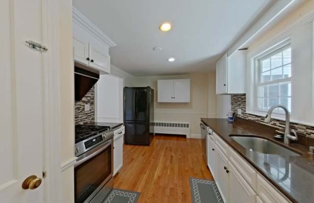 23 North Bowditch St