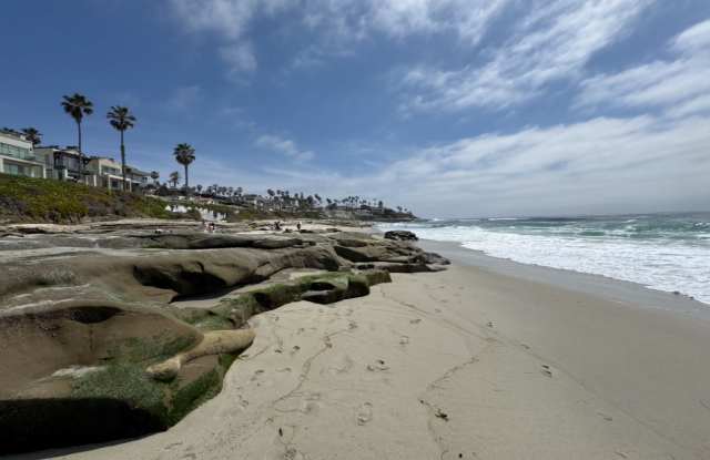 Photo of 6333 La Jolla Boulevard