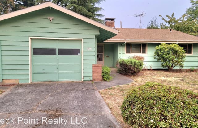 5136 NE 48th Ave - 5136 Northeast 48th Avenue, Portland, OR 97218