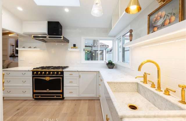 Photo of 106 Via Cordova