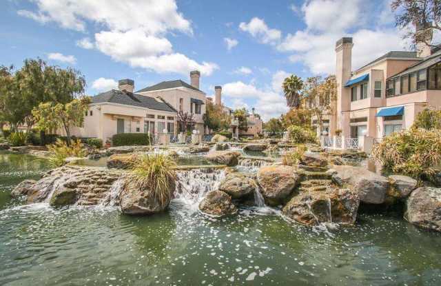 826 Lakeshore Drive