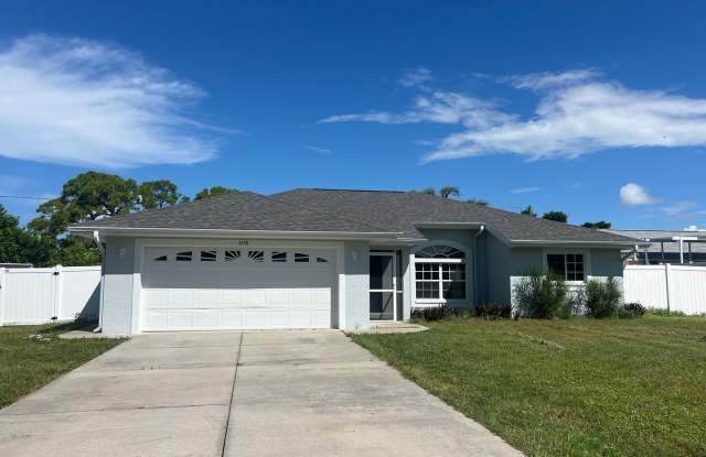 Photo of Available now! 3BR/2BA Single Family Home