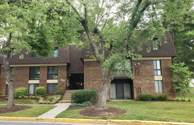 5247 W RUNNING BROOK ROAD