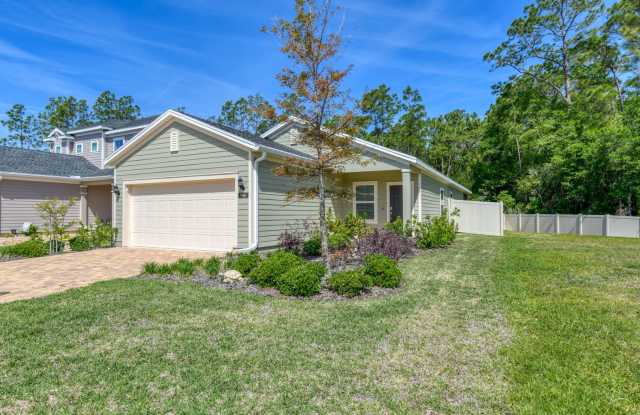 Beautiful 2 Bedroom, 2 Bathroom Home in St. Augustine Lakes