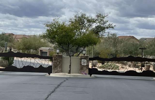 4314 E SMOKEHOUSE Trail