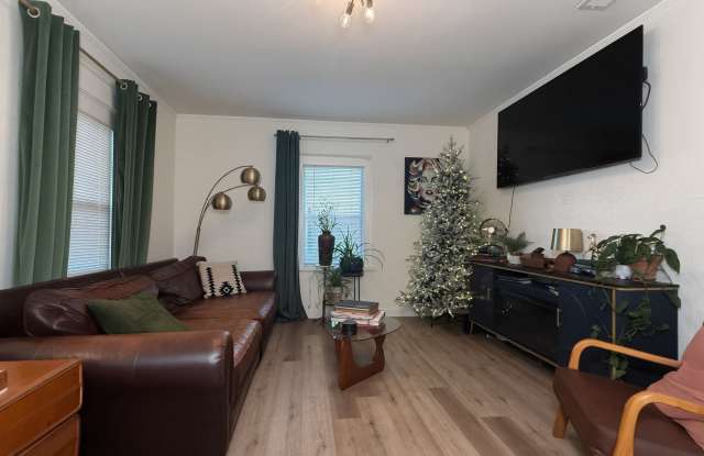 504 West Gandy Street