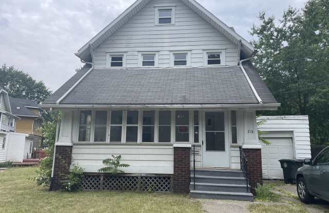 218 Para Avenue