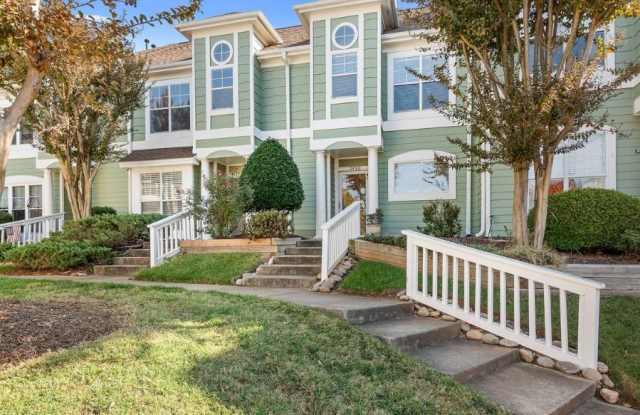 Photo of 17450 Tuscany Lane