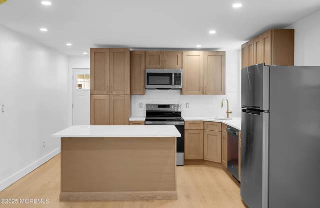 231 Blaine Avenue unit: A