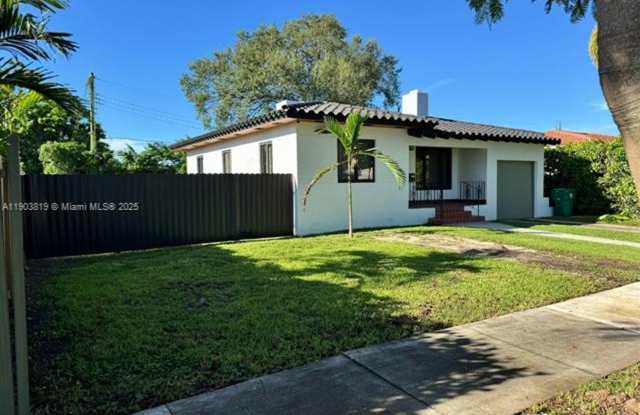 2210 SW 25th St #0 MIAMI, FL 33133