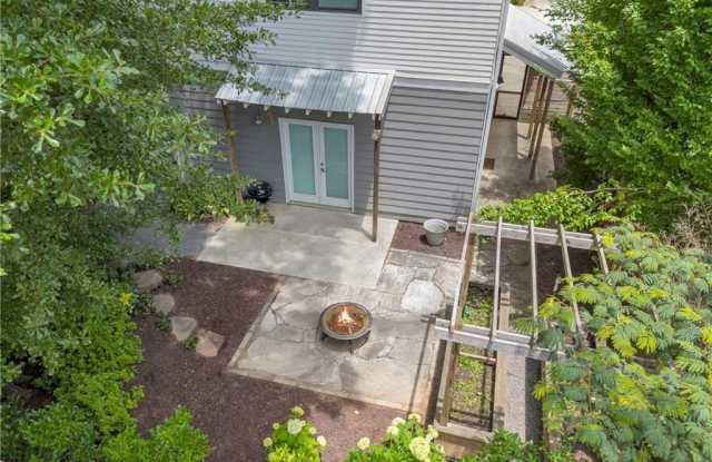 183 Cleveland unit: B