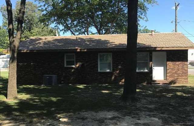 1617 West Washington Avenue