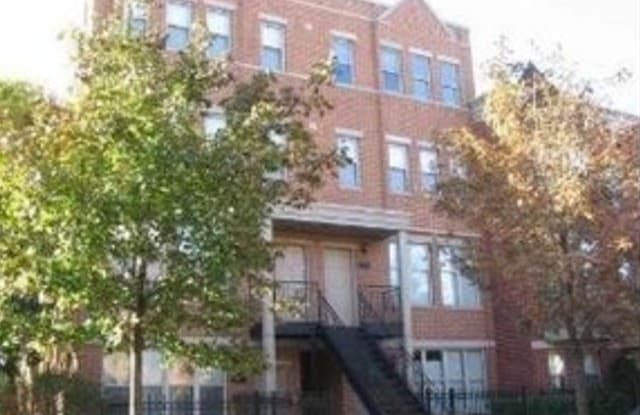 717 West Evergreen Avenue - 717 West Evergreen Avenue, Chicago, IL 60610