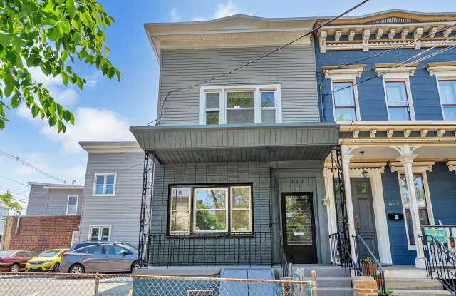 322 WEBSTER AVE