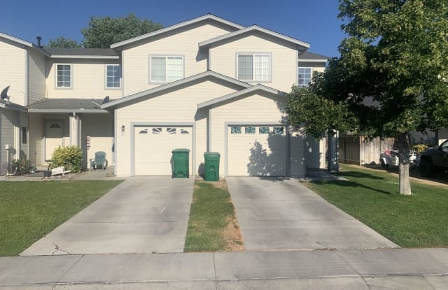 420 Valley Circle - 420 Valley Drive, Dayton, NV 89403