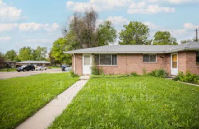 1523 Lashley St