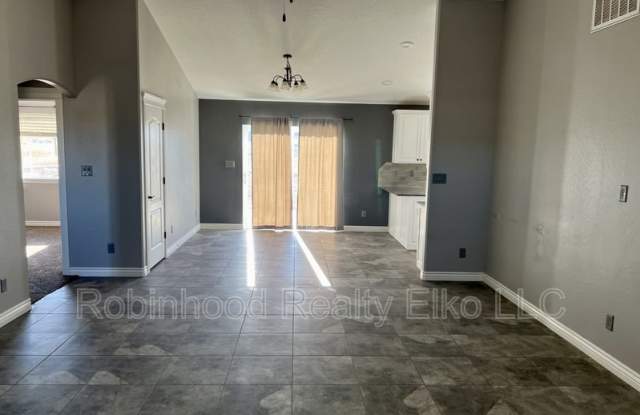 758 Parkridge Parkway